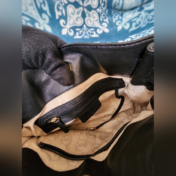 *MICHAEL KORS Leather handle bag - Picture 9 of 10